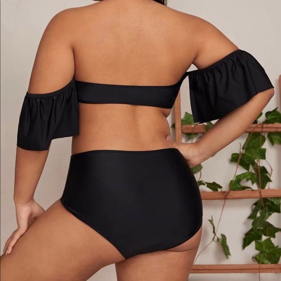 Plus 2pc Bikini - Picture 2 of 3